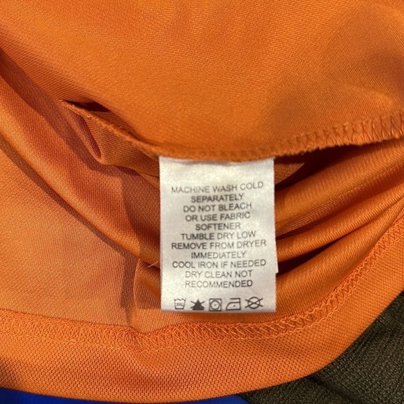 Extreme performance polo size large women’s - Picture 7 of 7